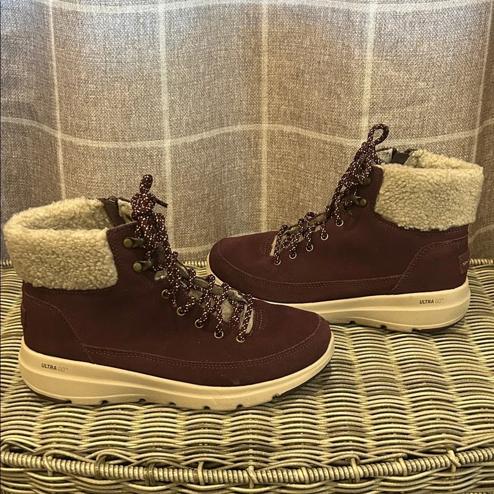 Skechers On The Gi Women's Glacial Lace-Up Size 8 Boots - Picture 5 of 6